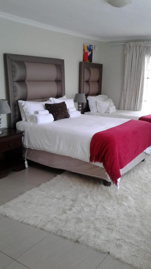 Vinolux Guest House 움타타 외부 사진